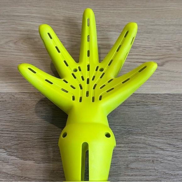 Devacurl Devafuser Universal Diffuser For All Curls Blowdryer Attachment - Picture 6 of 10